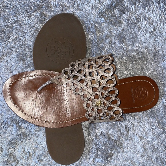 Tory Burch leather sandals gold crackle circle geometric design wide vamp 8 - Picture 3 of 5
